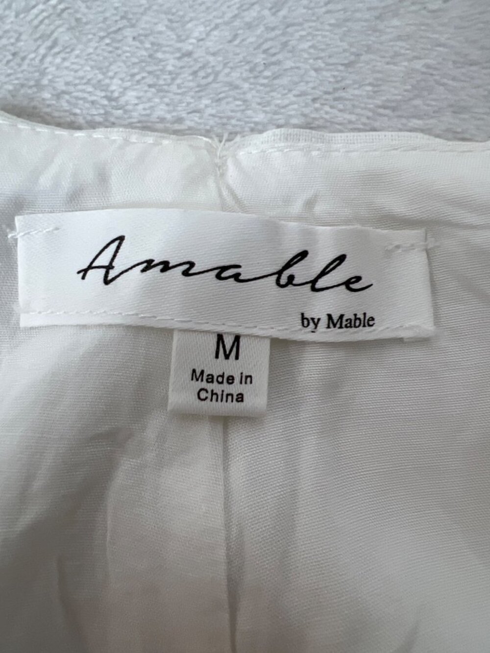 Amable By Mable Top Shorts Set Bows White Logan Floral Embroidered Festival MED - Picture 3 of 12